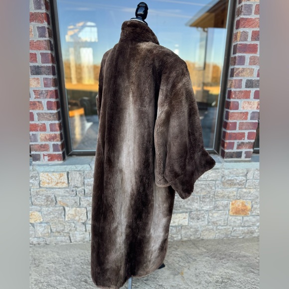 SOLD - Picture 4 of 16